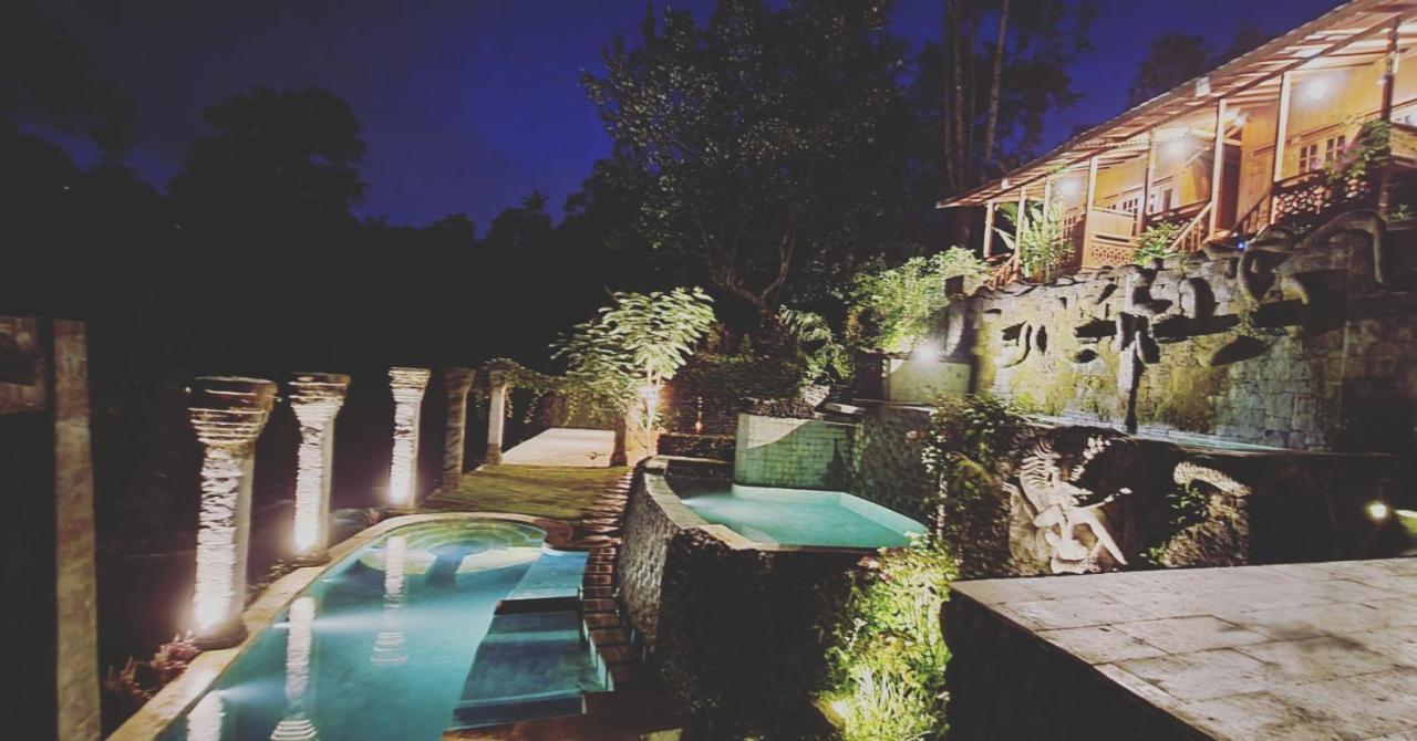 Avalon Ubud Castle & Spa Eksteriør billede