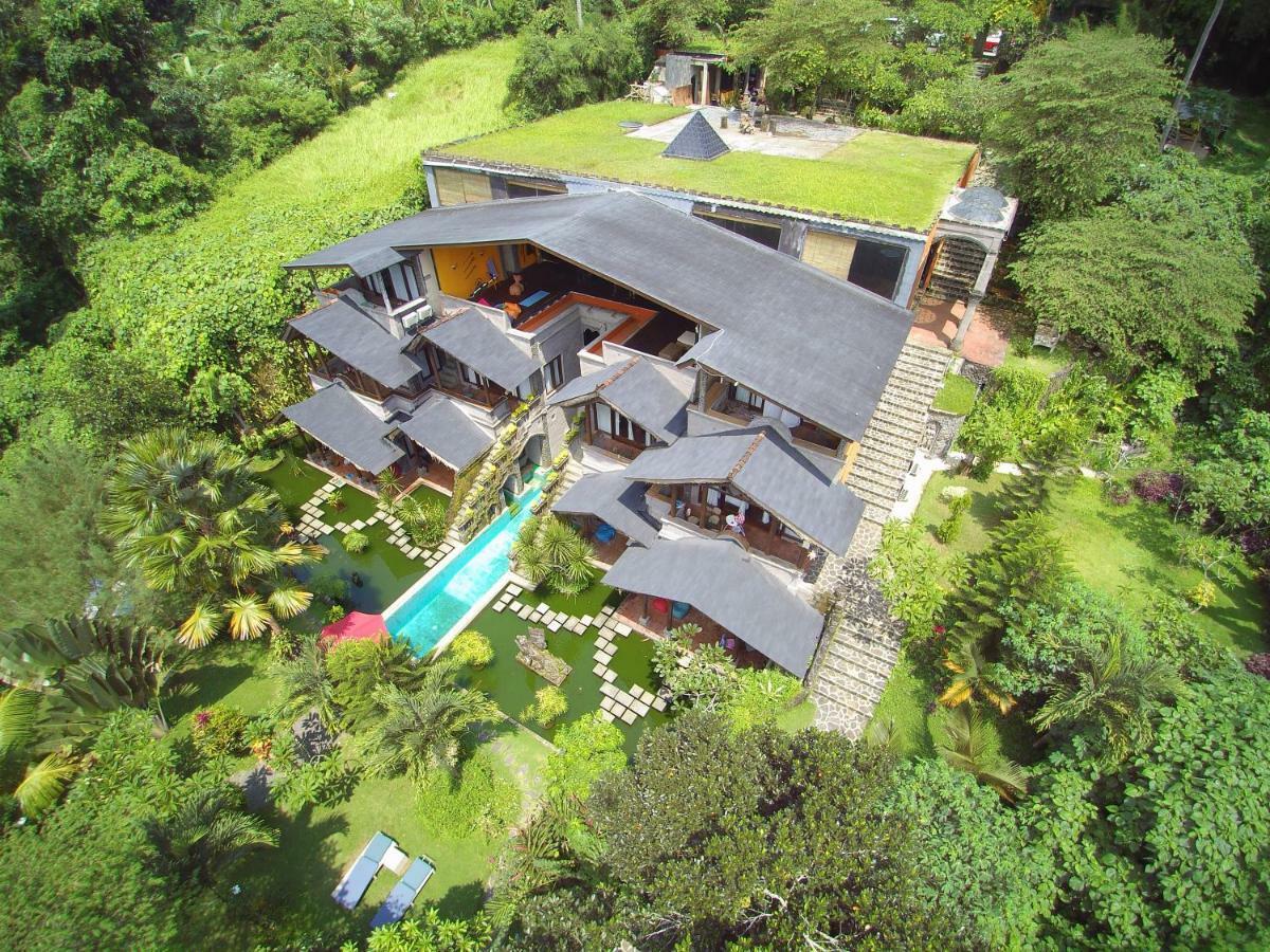 Avalon Ubud Castle & Spa Eksteriør billede